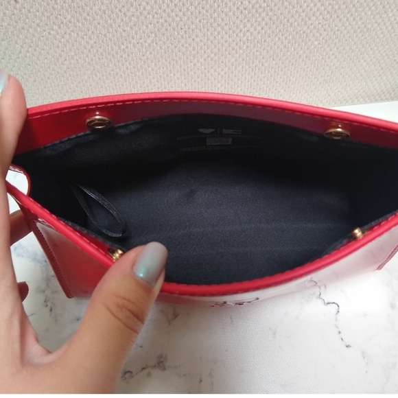 YSL Beaute Patent leather purse Cosmetic Makeup Bag Clutch nwt beauty pouch - Picture 5 of 8